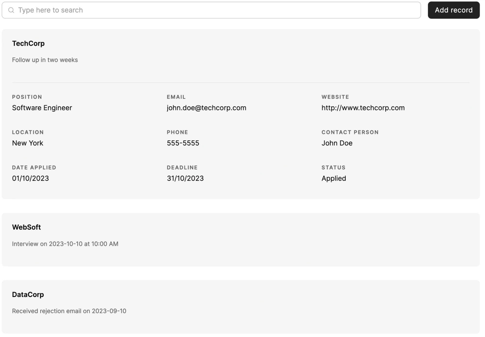 Published job application tracker app built with Softr and connected to Google Sheets