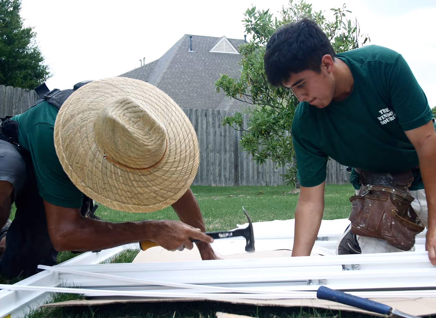 2 Installers from The Window Source of Nashville installing replacement windows in Murfreesboro, TN