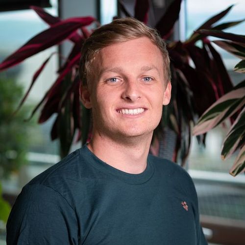 A headshot of James Murphy, Solutions Architect, Dropbox APJ