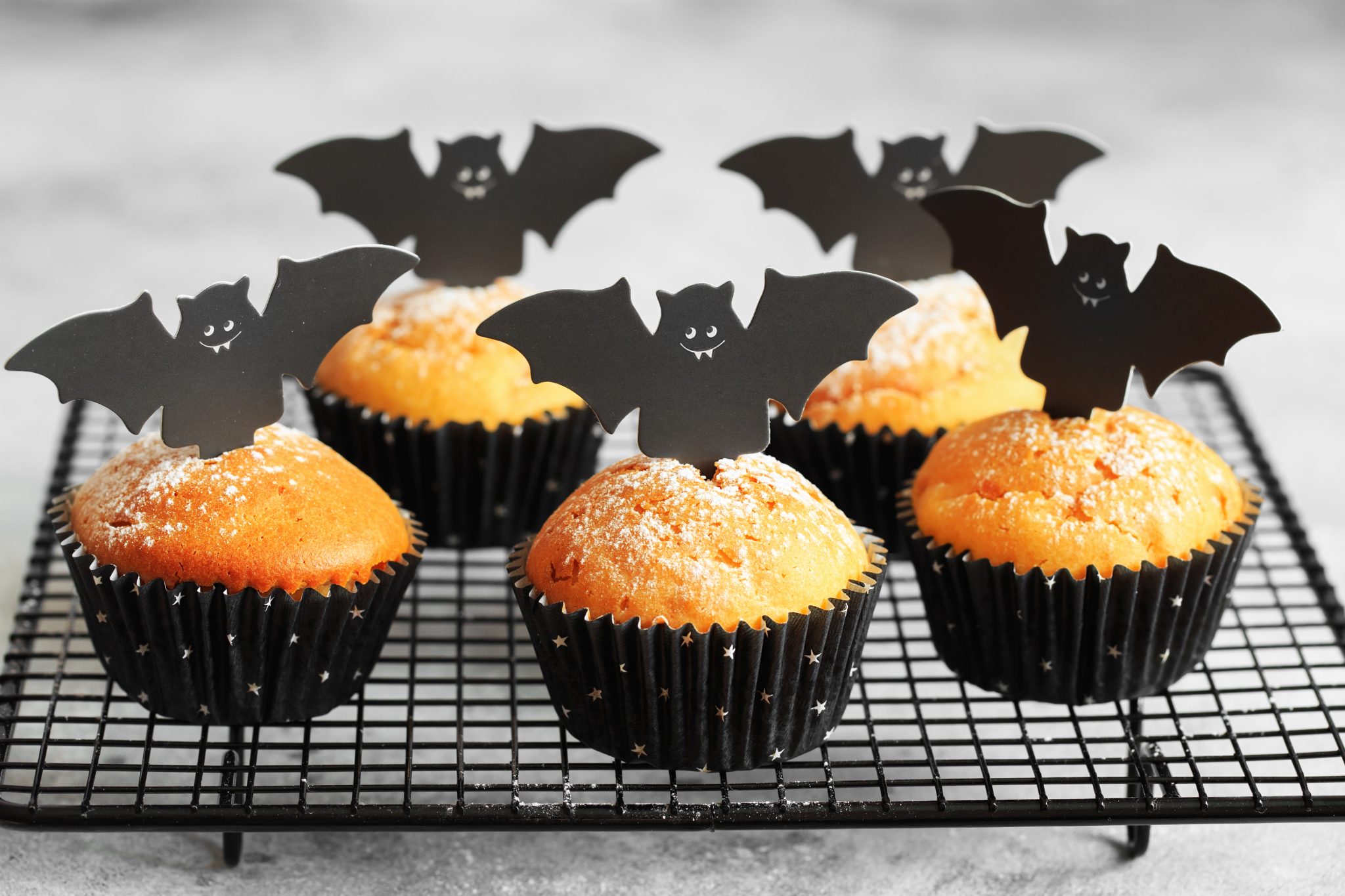 Tee lasten kanssa herkulliset lasten muffinssit! Tämä helppo resepti tuo iloa Halloween-juhliin. Kokeile nyt!