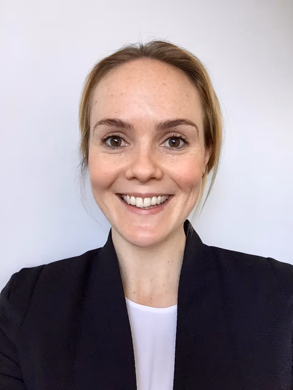 Picture of Dr Caroline Burns