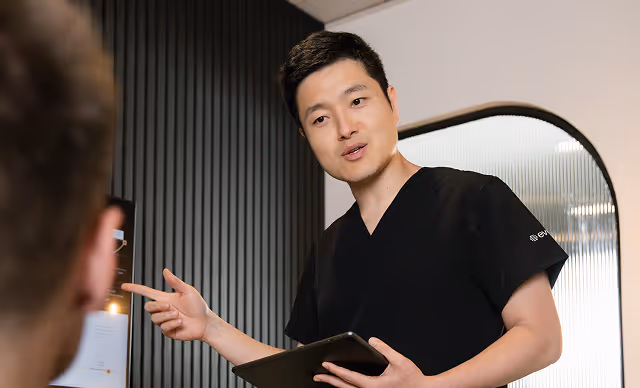 Doctor Steven showing a patient data
