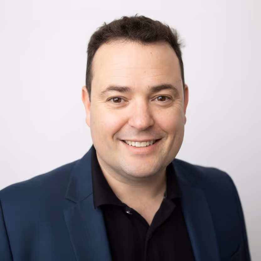 Dr. Christopher Ellis 