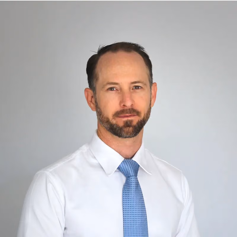 Dr Joshua Martin