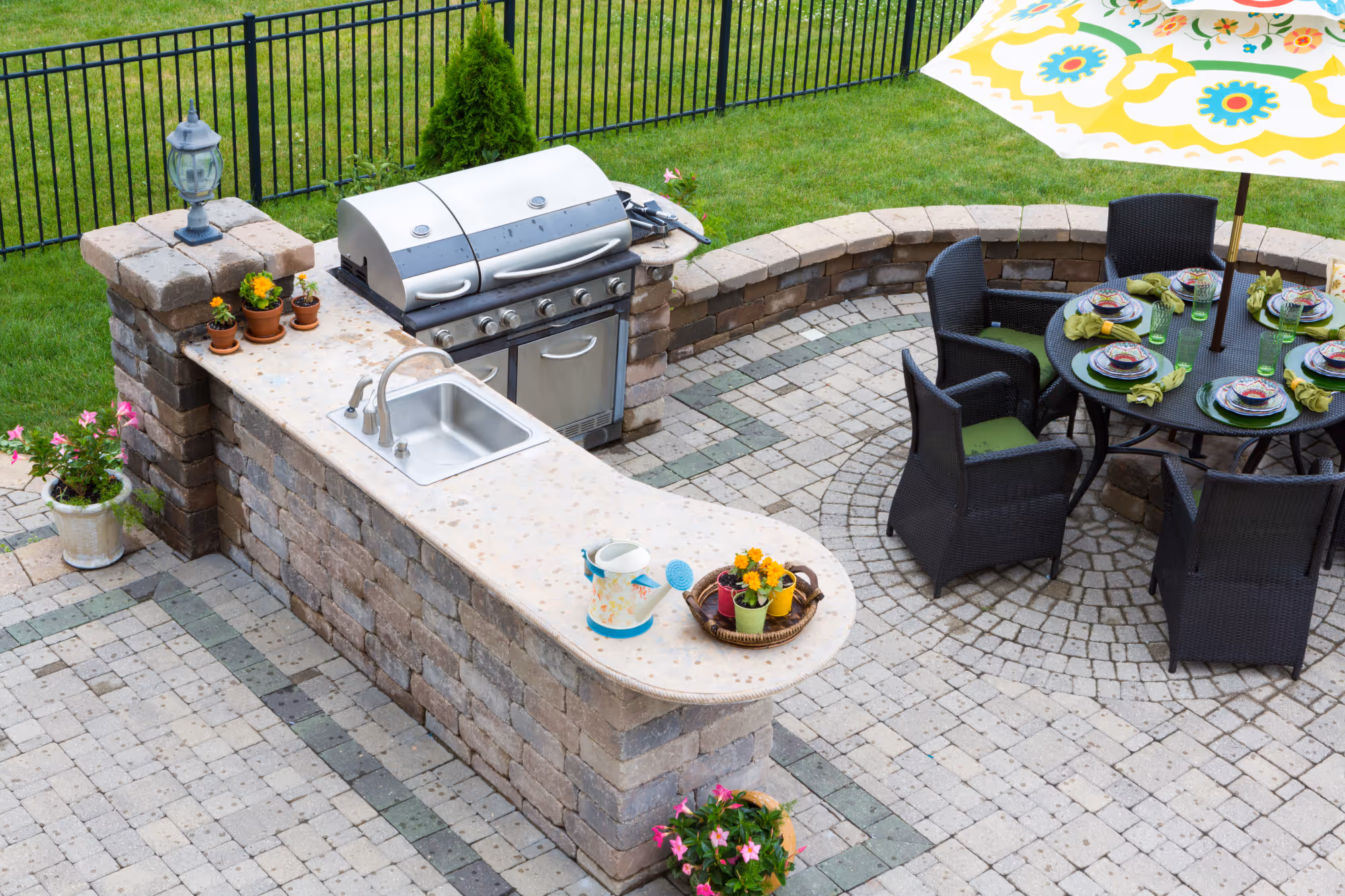 Outdoor Kitchens: Your Frequently Asked Questions, Answered!