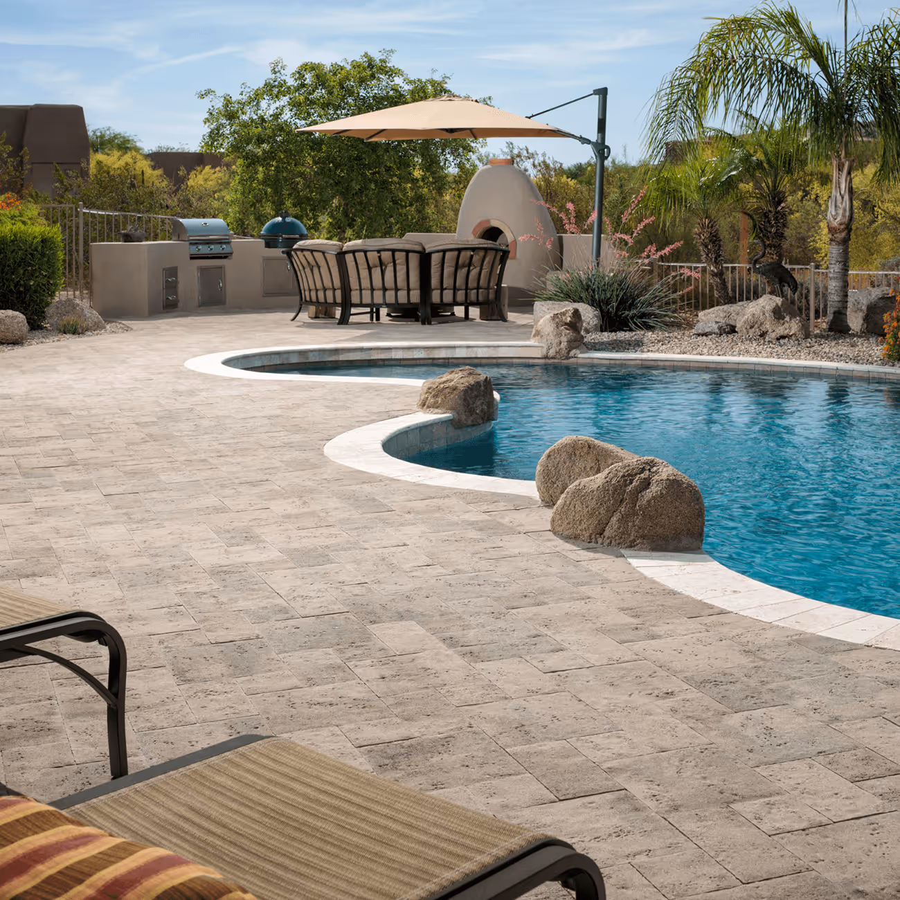 Pool Deck Pavers: Travertine