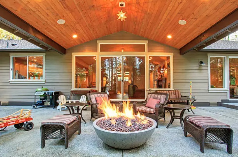Matching Your Fire Pit to Local Architecture
