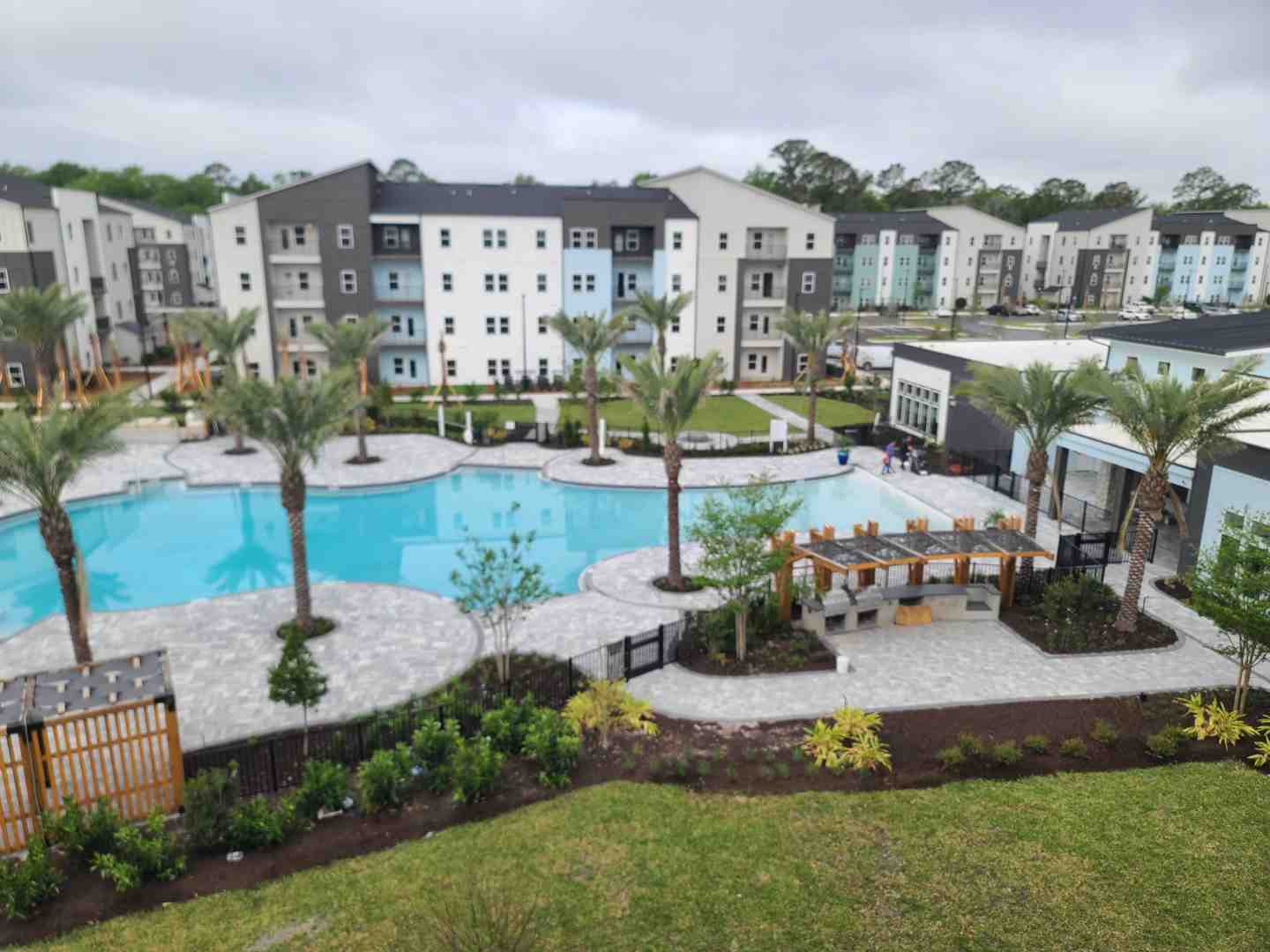 Grill Thrills: Seamless Outdoor Kitchen Installation Across Central Florida