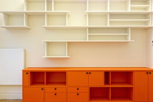 La photo d'un meuble sur-mesure.