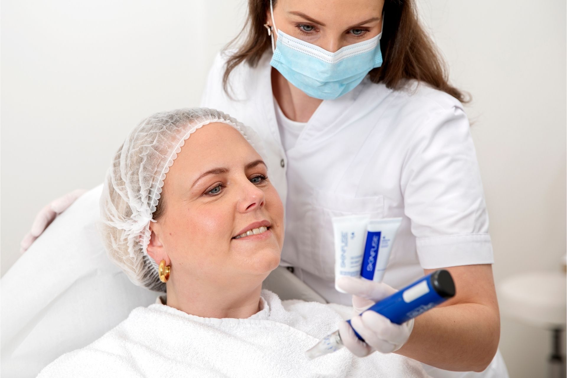 Behandeling met microneedling bij littekens