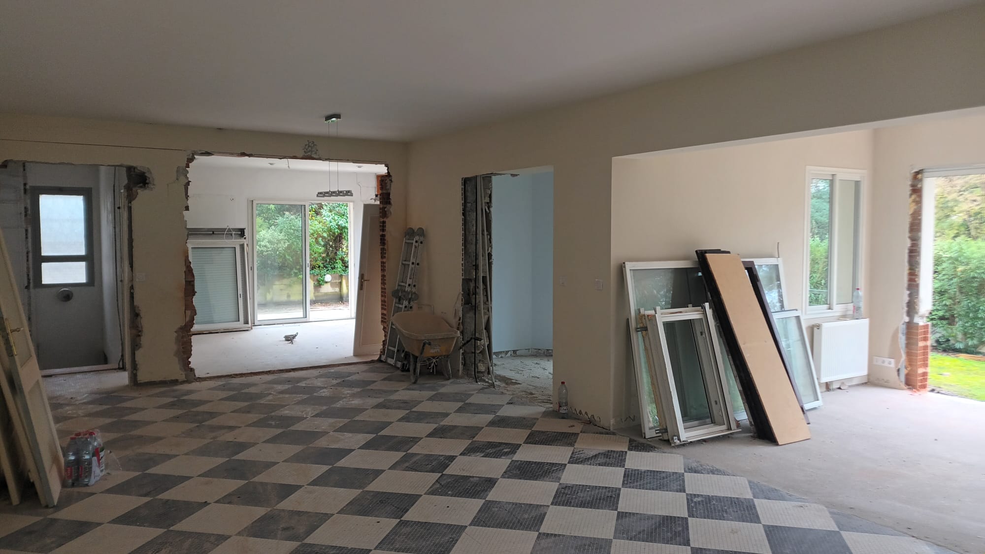 PROJET PEREIRE - FIN DE DEMOLITION pour ce chantier propre et ordonné au cœur de Arcachon