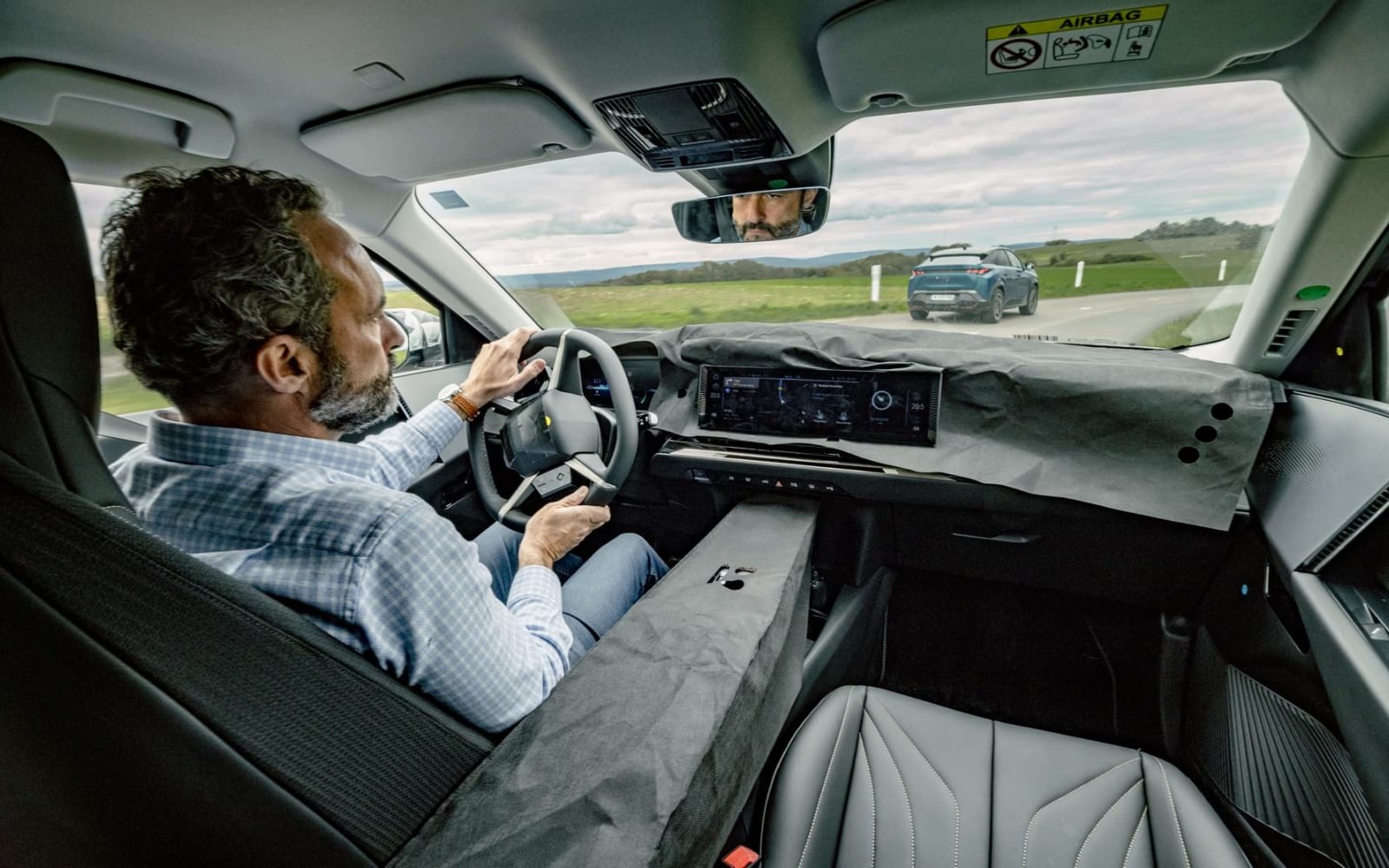 Les Français et leur voiture : une histoire d’amour qui roule toujours