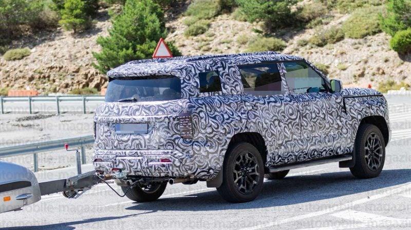 L'arrière du nouveau Mitsubishi Pajero