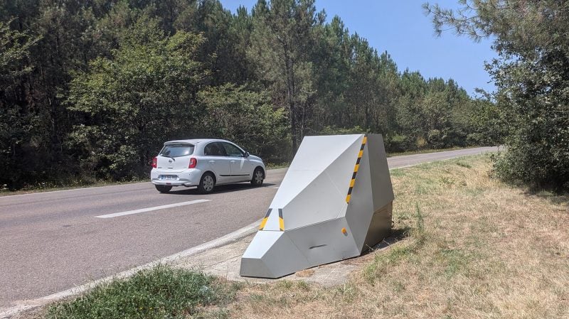 Les radars de vitesse autonomes préviennent rarement de leur présence sur la route.