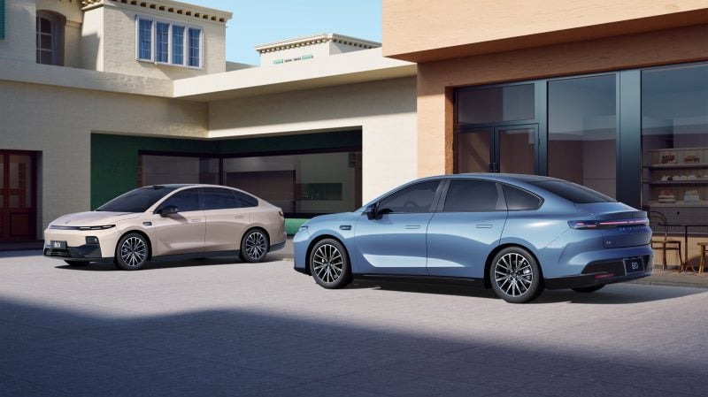 Avec un peu d'imagination, on peut essayer de s'imaginer la Leapmotor B05 en regardant ces B01 chinoises et en modifiant la partie arrière pour remplacer la malle de coffre par un hayon. 