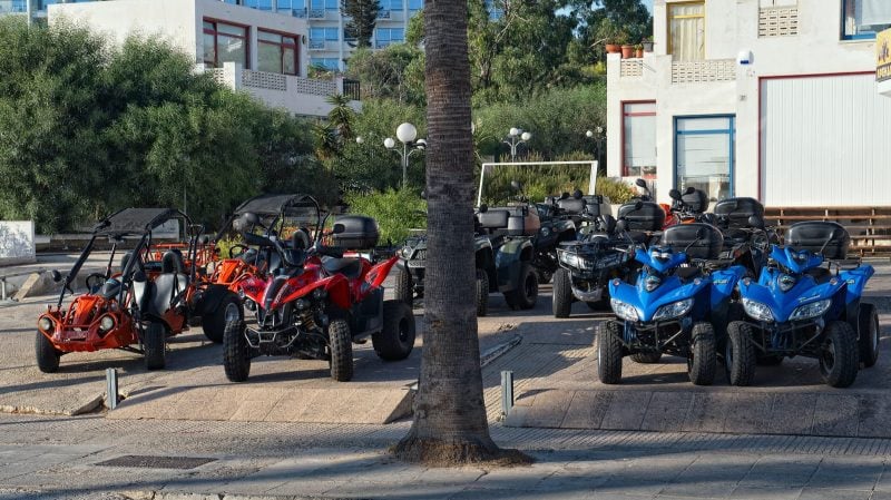 Les entreprises de location de quad pour la découverte encadrée de Paris ont fleuri sur Internet.