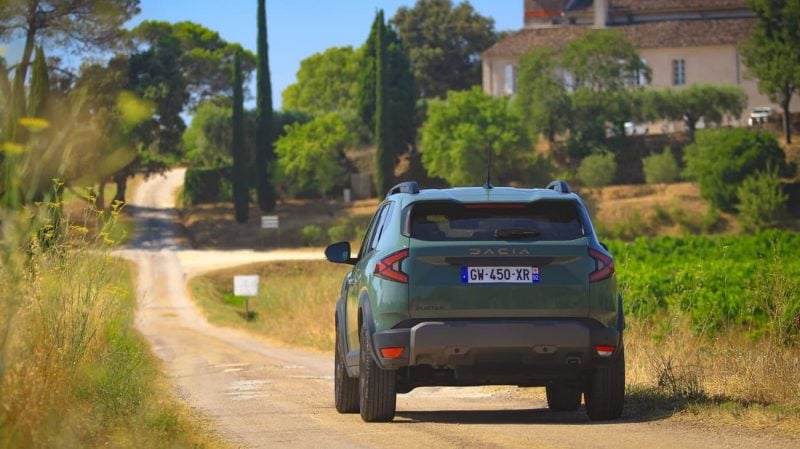 Le Duster GPL ECO-G 100 était un peu juste en performances, avec une surconsommation est importante en roulant au GPL. Le nouveau 1.2 120 ch devrait faire mieux.
