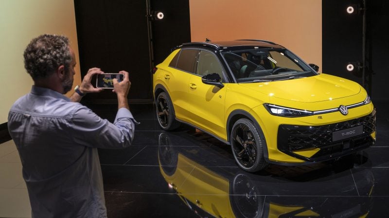 La seconde génération du Volkswagen T-Roc fera sa première apparition publique au salon de Munich 2025.