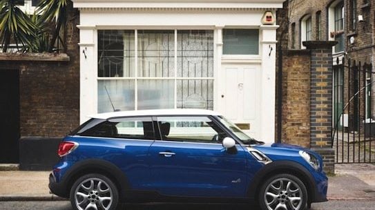 La découpe du toit du SUV Paceman fait penser à la Mini Coupé.