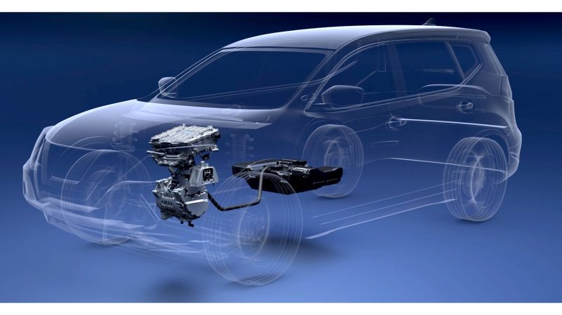 Avec la technologie e-Power, la voiture est entrainée uniquement par son moteur électrique tandis que le thermique sert à recharger la batterie.