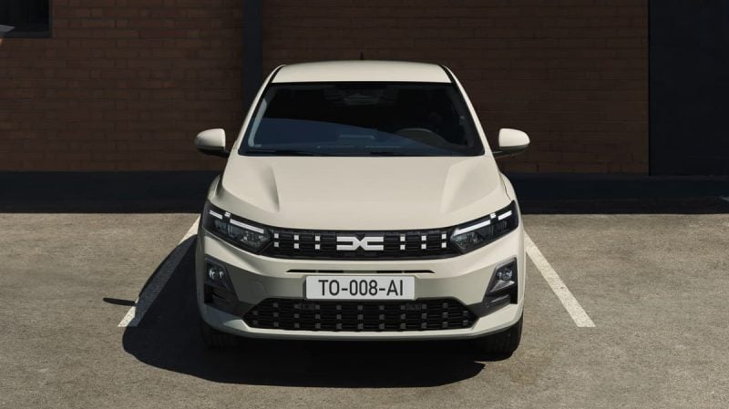 La Dacia Sandero restylée proposera fin 2026 une version hybride de 155 ch.
