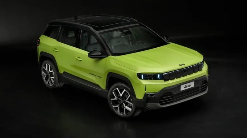 Grâce à sa production en Italie, dans l'usine de Melfi, le nouveau Jeep Compass a atteint le score environnemental minimal pour être éligible à la prime coup de pouce ou au leasing social. 