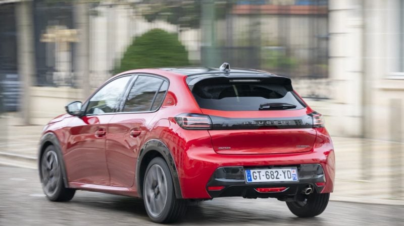 La Peugeot 208 est la troisième meilleure vente d'hybrides en France.