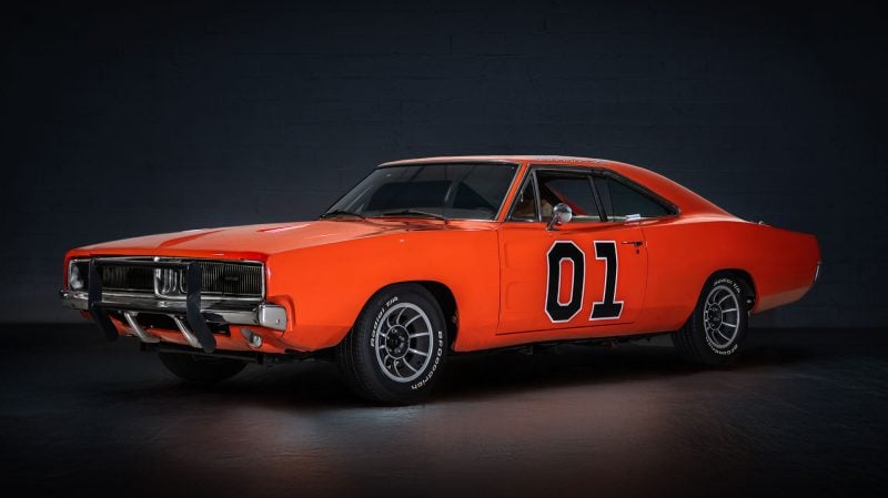 La Dodge Charger « General Lee » de 1968, vedette du film Shérif, fais moi peur ! Estimation : 120 000 € – 160 000 €