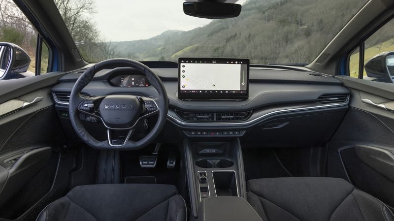 La vie à bord de l'Elroq est agréable avec une ergonomie cohérente.