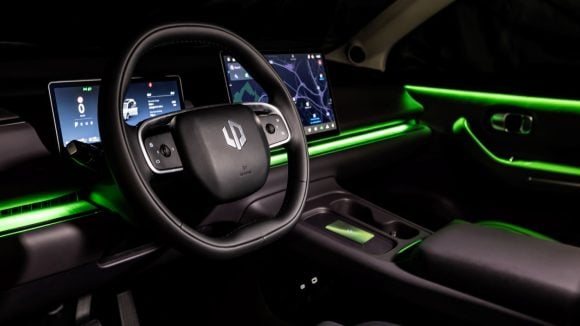 Une mise de 10€ pour tenter de gagner le C10 REEV d’une valeur de 37 400 €, tout en faisant une bonne action : ça se tente ! © Leapmotor