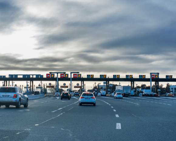 L’Italie remboursera les péages en cas de bouchon ou de travaux. Un système inédit en Europe, qui pose une question simple : pourquoi pas en France ? © APRR