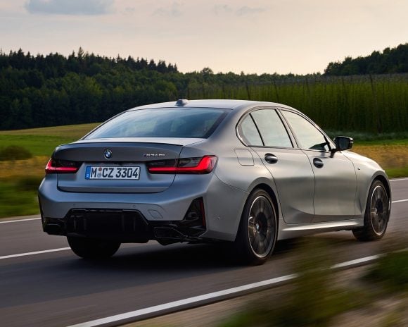 Les berlines premium plongent en Europe en 2025, les Série 3, Classe C ou la Polestar 2 décrochent. Mais BMW et Mercedes préparent leur riposte électrique. © BMW