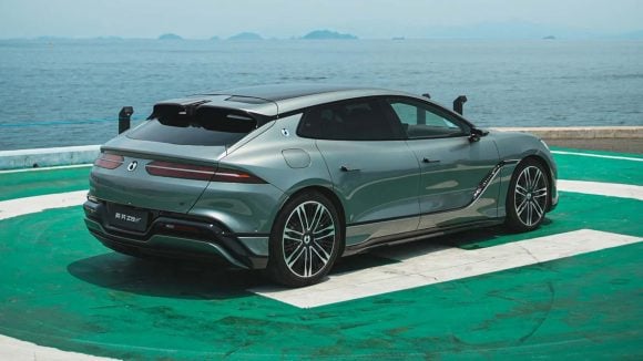 Le lancement en France de Denza, l'une des marques "premium" de BYD, se fait encore attendre. © Denza