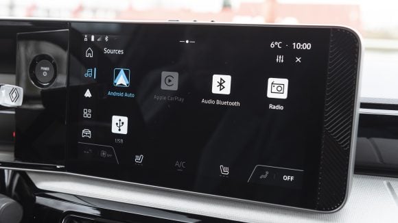 Renault 5 E-Tech finition Evolution : pas d’Android Automotive, pas de navigation Google, pas de préconditionnement
