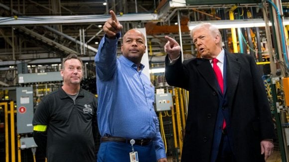 Donald Trump lors de sa visite de l’usine Ford de Dearborn
