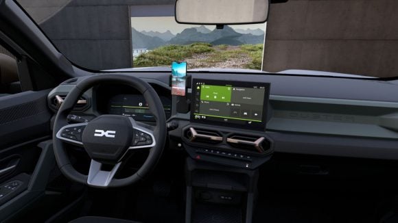 Planche de bord du Dacia Duster 3 lancé en 2024, plus simple