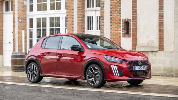 La Peugeot E-208 figure parmi les modèles mis en avant dans les chiffres
