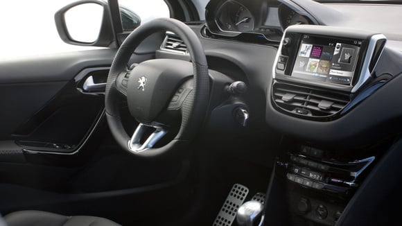 La Peugeot 208 de 2012 inaugurant le concept i-Cockpit