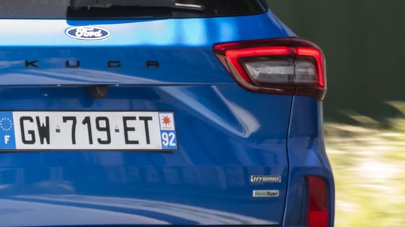 Ford et Geely discutent d’un accord industriel en Europe, avec l’usine de Valence au cœur des échanges.