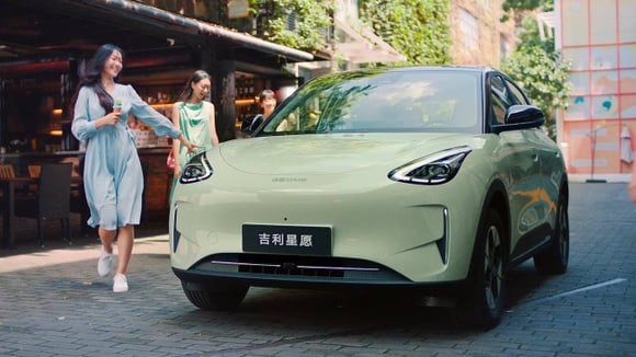 Geely pourrait assembler en Europe pour éviter les surtaxes visant les voitures électriques produites en Chine.