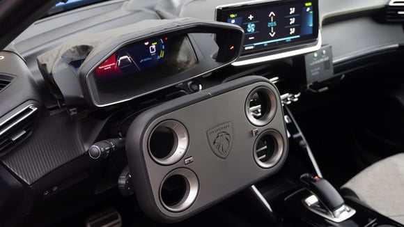 Volant Hypersquare installé dans un prototype de démonstration