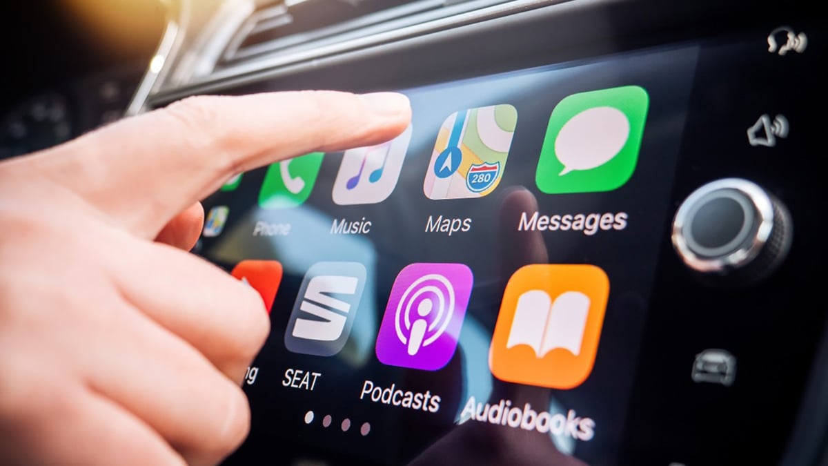 Bientôt des vidéos sur l’écran de votre voiture : CarPlay prépare le grand saut