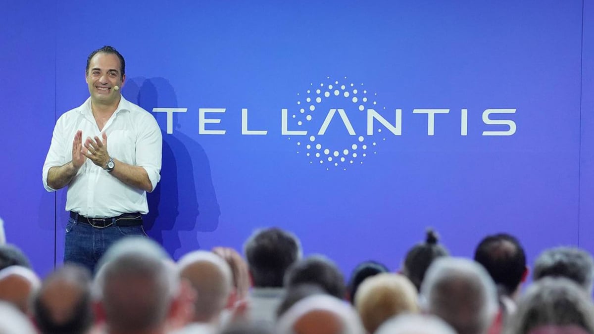 Stellantis encaisse une perte record… et change de cap sur l’électrique