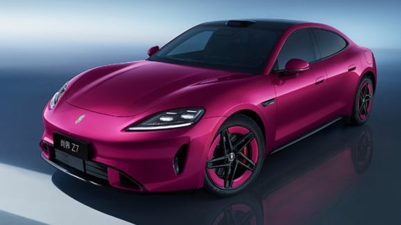 La SAIC Z7, berline, au look très proche d’une Porsche Taycan