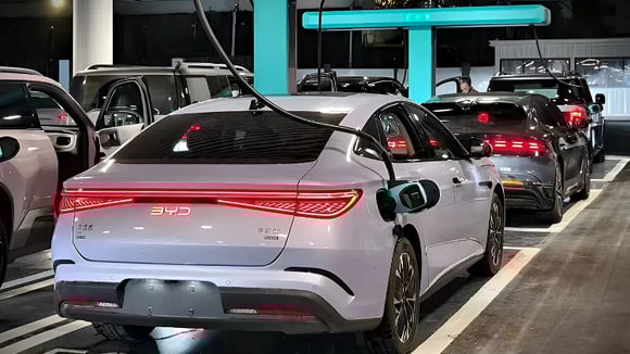 Des bornes Flash de BYD déjà en service en Chine