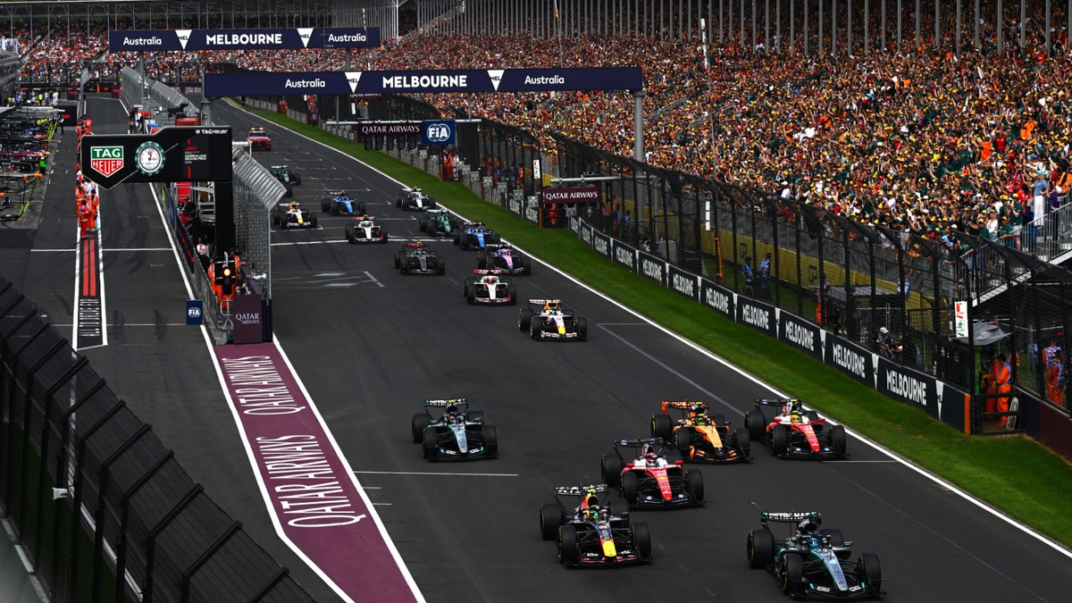 Départ chaos au GP d’Australie 2026 : Leclerc prend la tête, Hadjar out, Piastri se crash avant même le départ