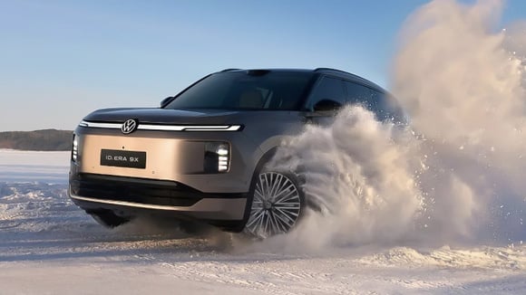 Schéma de principe d’un véhicule EREV : moteur électrique pour rouler, moteur thermique pour produire de l’électricité