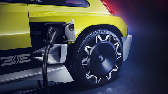 Renault 5 Turbo 3E : architecture 800 volts pour recharge rapide