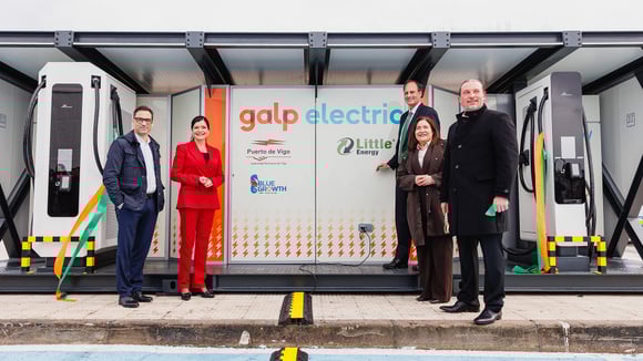 Station Green Charge Flex : 300 kWh de batteries de Nissan LEAF, recharge 22 kW AC et 240 kW DC