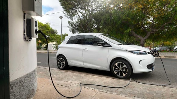 57 % des Français jugent la voiture électrique adaptée aux déplacements professionnels